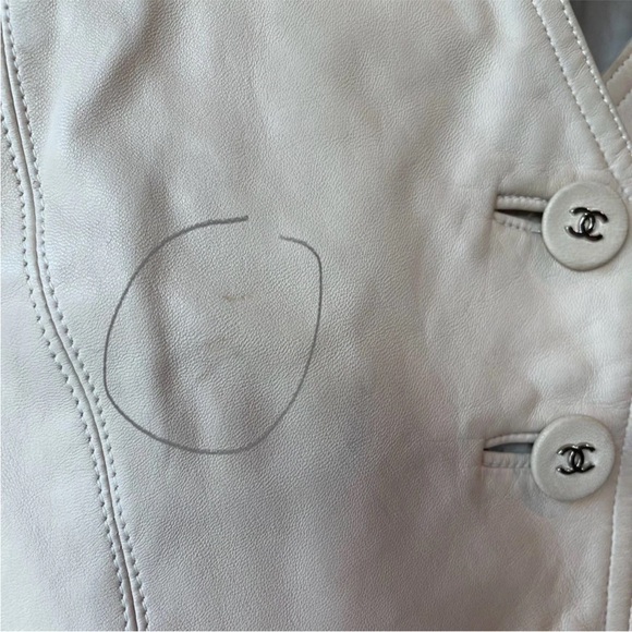 CHANEL BOUTIQUE Vintage Lambskin Sleeveless Longline Vest Creme Sz 38 With COA - Picture 16 of 16